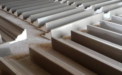 grc線條與eps線條在生產工藝與安裝工藝上有何不同？